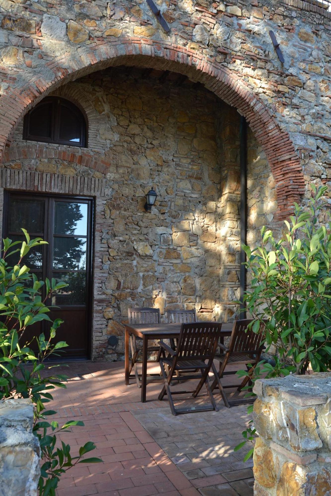 One-Bedroom Apartment with Garden,1216343503:JPEG